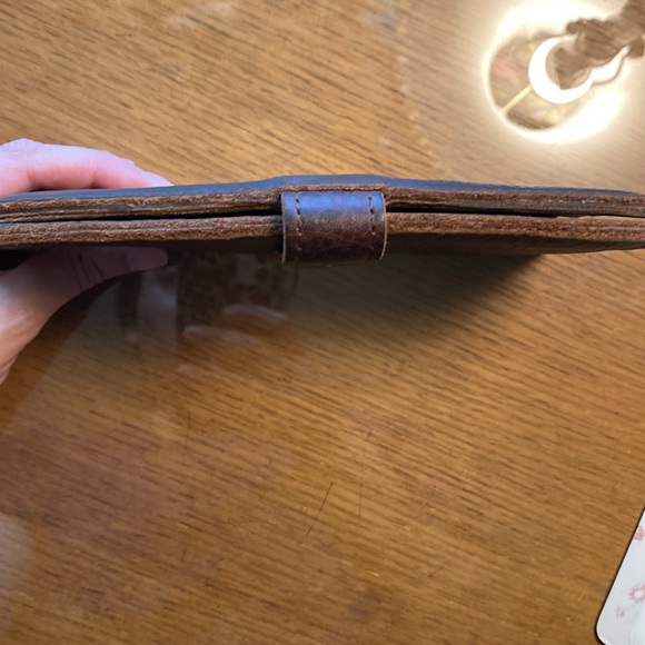 Portland Leather Goods Bifold Wallet in Coldbrew - Picture 6 of 8